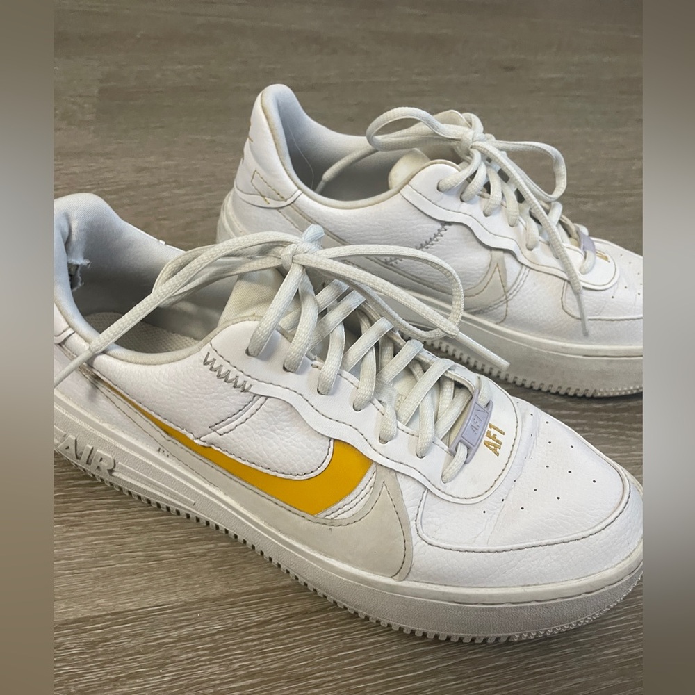 Nike Air Force 1 sneakers